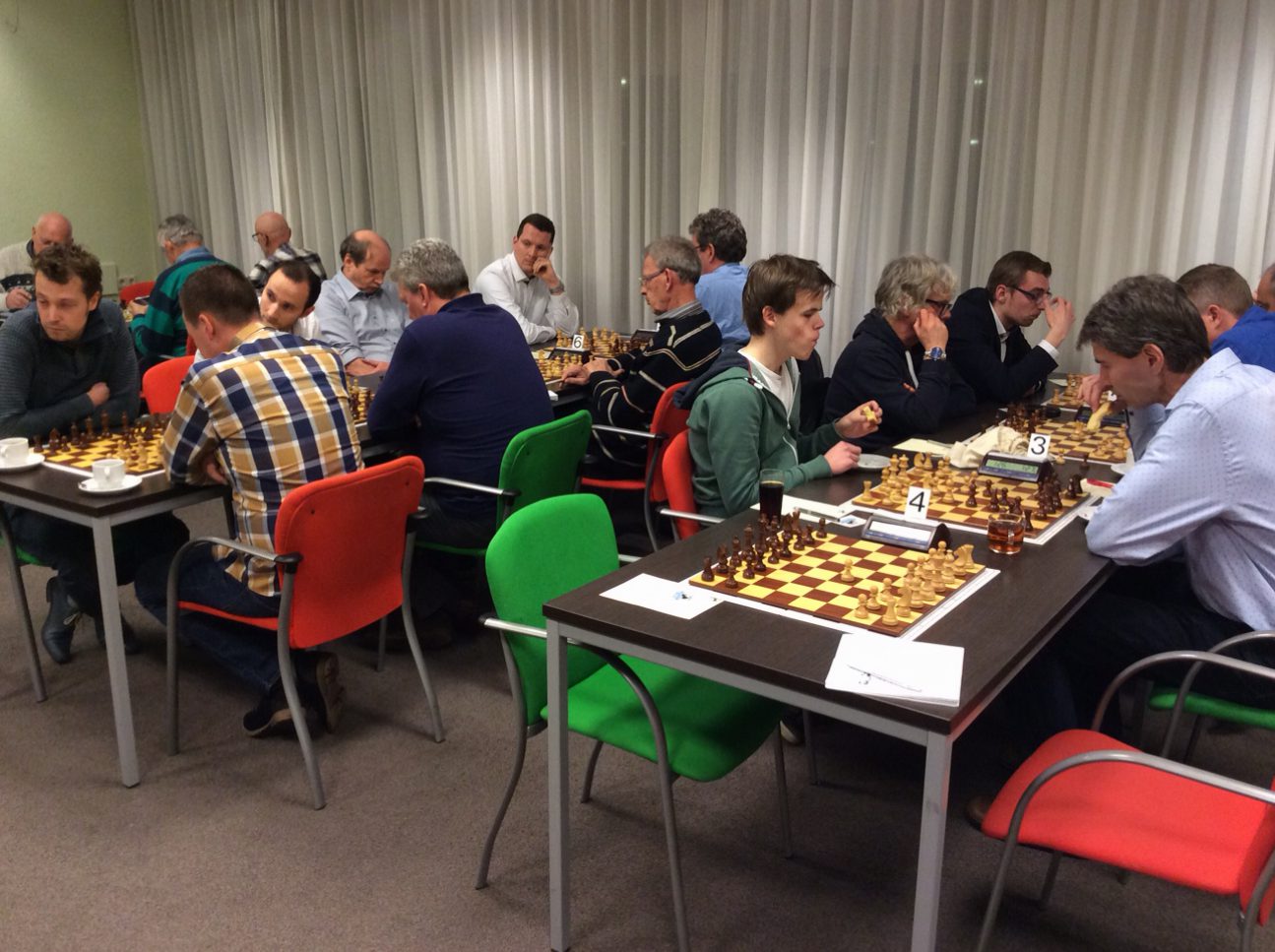 Sliedrecht 3 laat het liggen in Hellevoetsluis