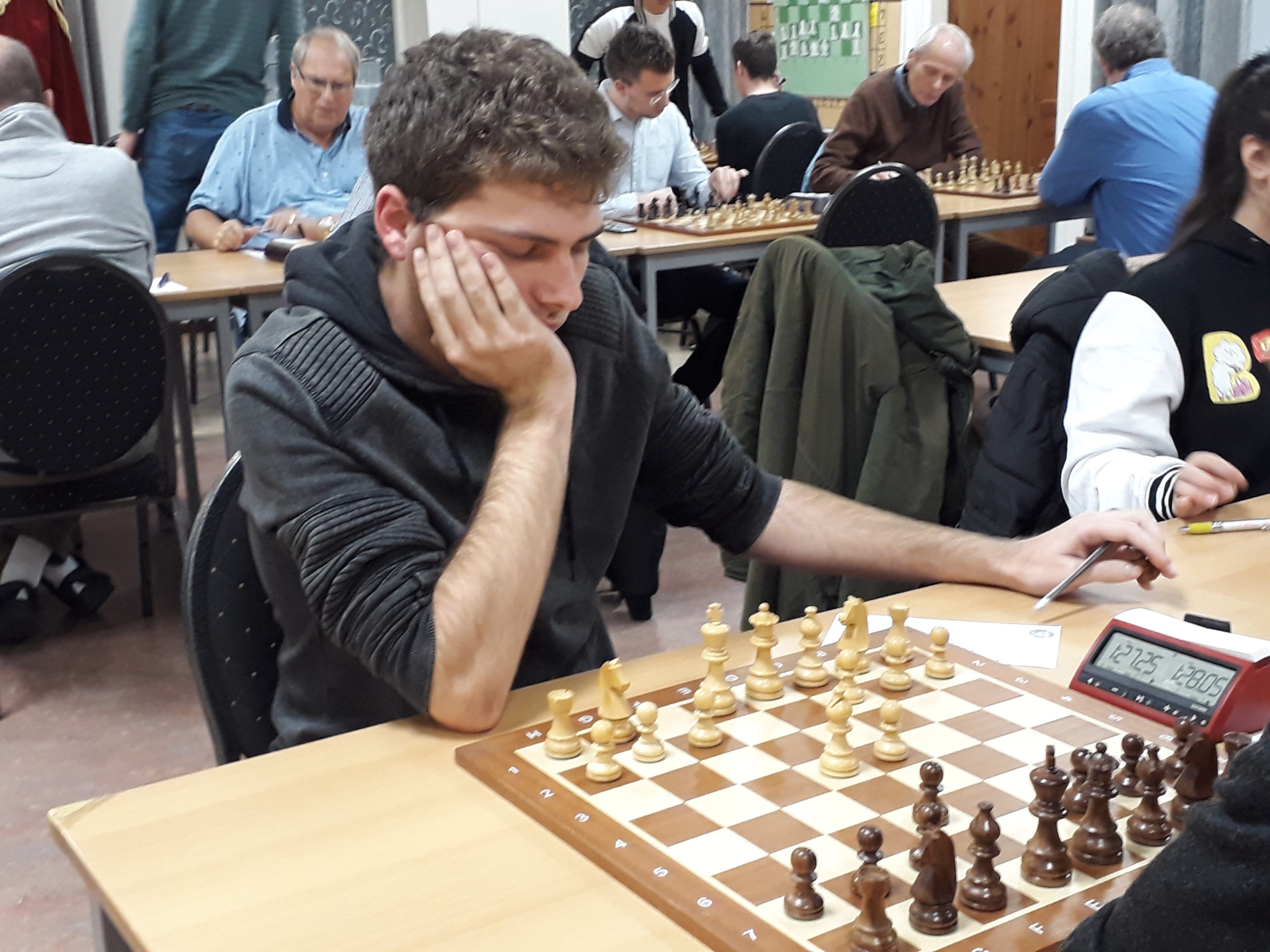 Vierde team ge(roet)veegd