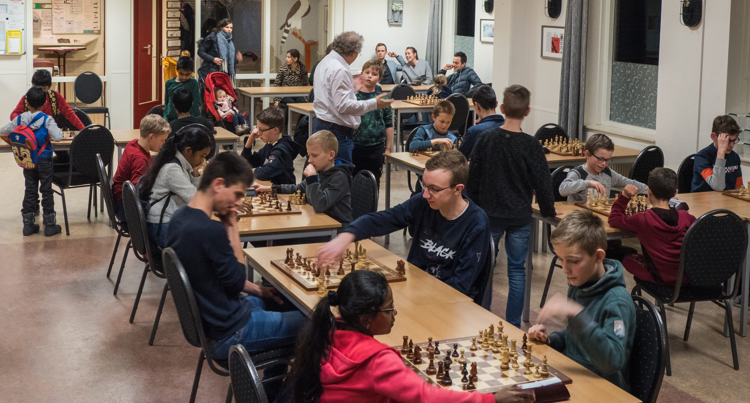 Willem Theunisse herovert koppositie bij snelschaken